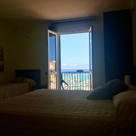 Castellammare Smart Rooms กัสเตลลัมมาเร เดล โกลโฟ ภายนอก รูปภาพ