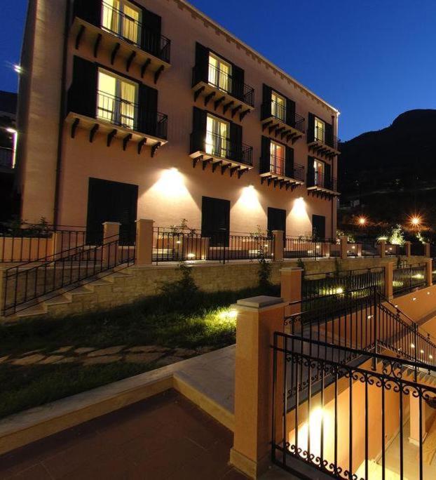 Castellammare Smart Rooms กัสเตลลัมมาเร เดล โกลโฟ ภายนอก รูปภาพ