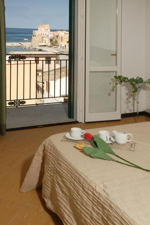 Castellammare Smart Rooms กัสเตลลัมมาเร เดล โกลโฟ ภายนอก รูปภาพ
