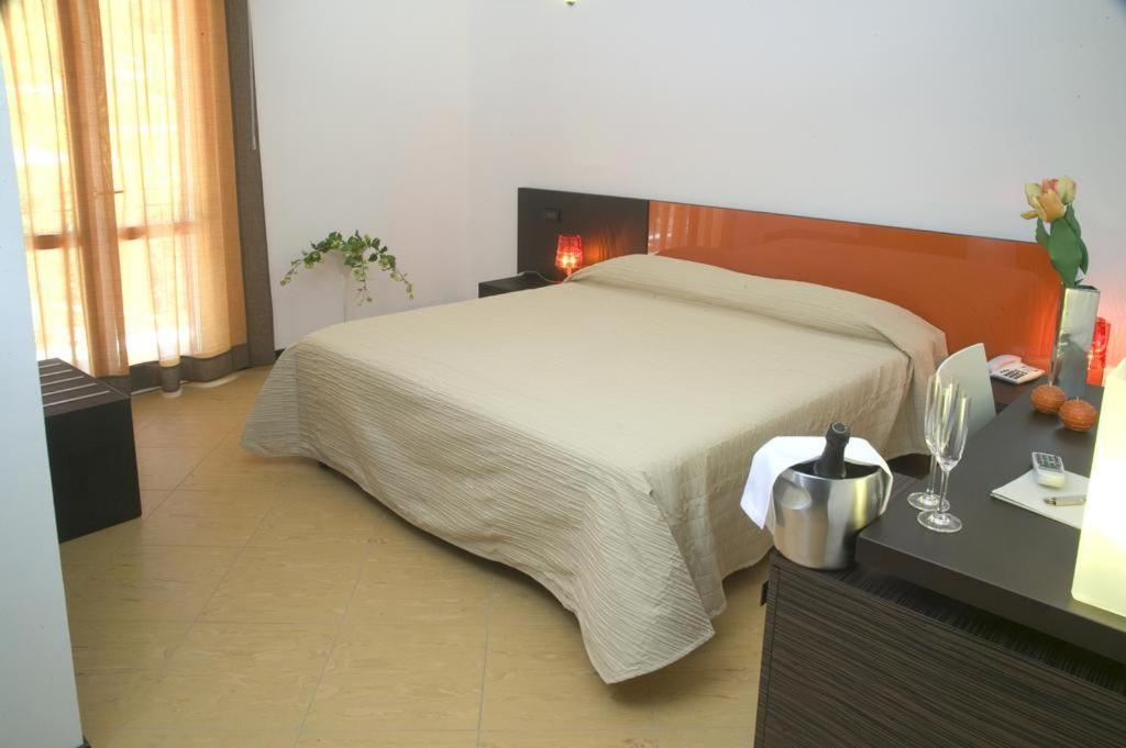 Castellammare Smart Rooms กัสเตลลัมมาเร เดล โกลโฟ ภายนอก รูปภาพ