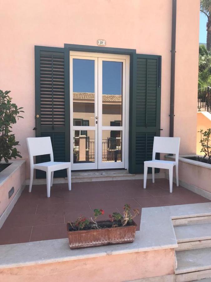 Castellammare Smart Rooms กัสเตลลัมมาเร เดล โกลโฟ ภายนอก รูปภาพ